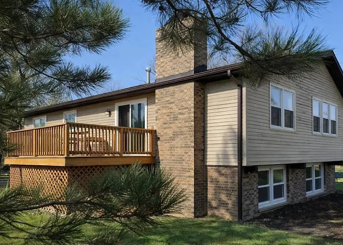 Private Oasis With Spacious Backyard * Matteson